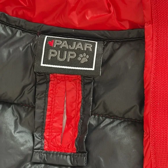 New w/out tag Pajar puffer 4 legged dog jacket.  Adjustable waist. Velcro. - Picture 10 of 16